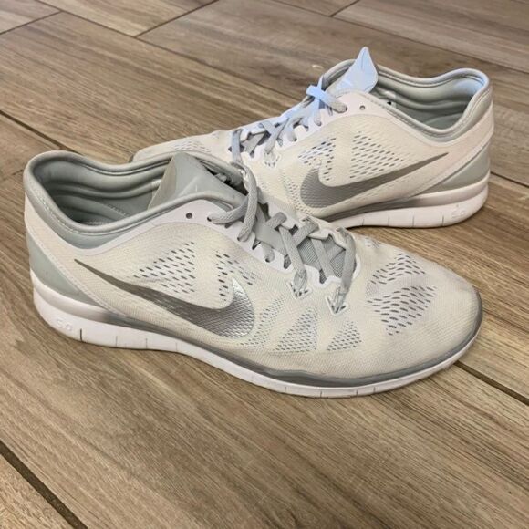 ‎Nike Free TR FIT Womens White Shoes 10 - Picture 1 of 7